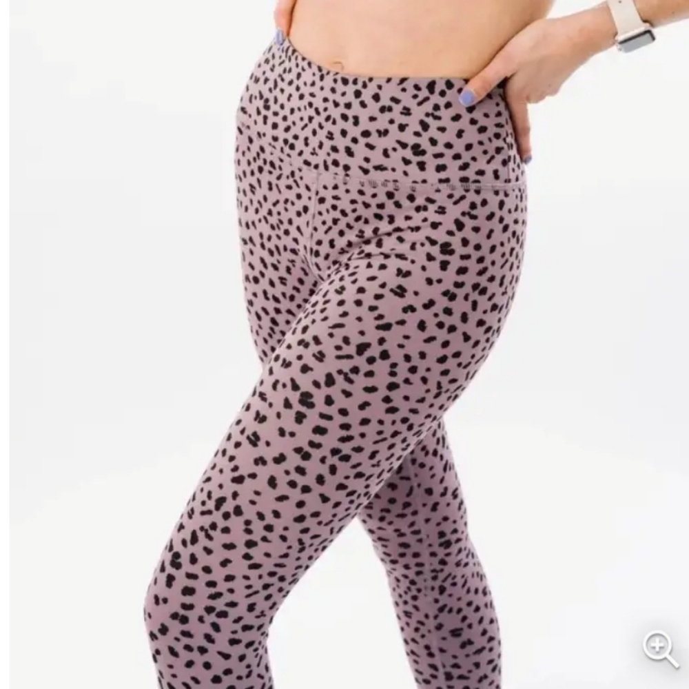 BNWT Zyia Lilac Jaguar Fit n Free High Rise Leggings size 6-8